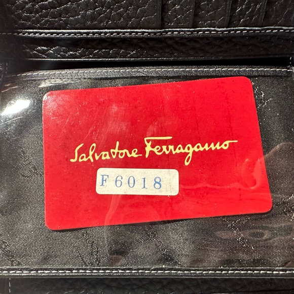 Salvatore Ferragamo Black Leather Wallet with 5 card holder+coin pocket - Picture 7 of 9